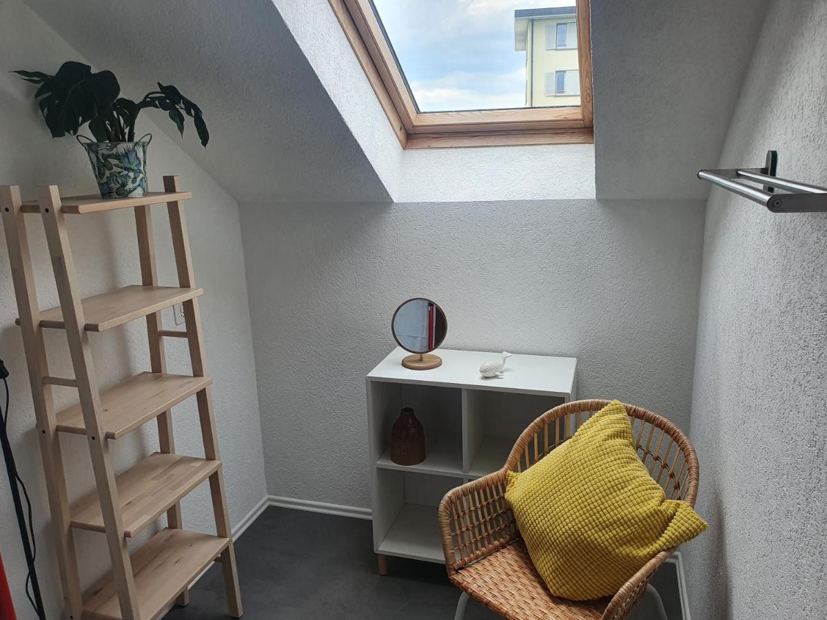 Ferienwohnung Mit Ausblick クロイツリンゲン エクステリア 写真