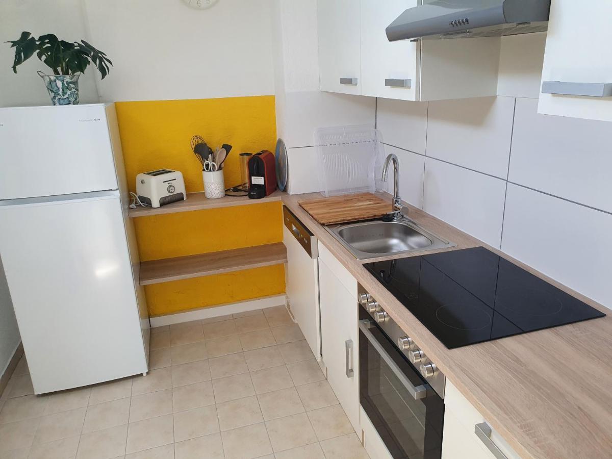 Ferienwohnung Mit Ausblick クロイツリンゲン エクステリア 写真